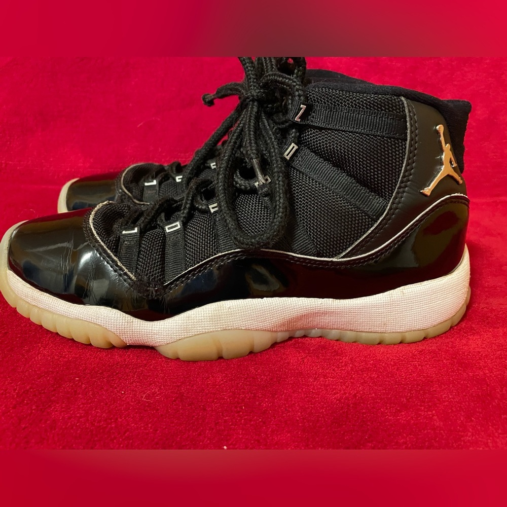 Jordan 11s